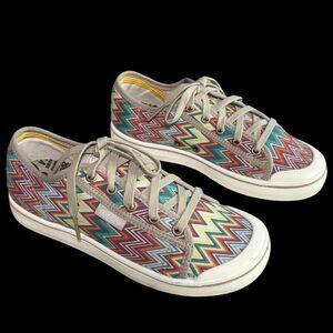 Keen Elsa Lite Women Sz 7 Chevron Plaza Taupe Low Shoes Sneakers Colorful